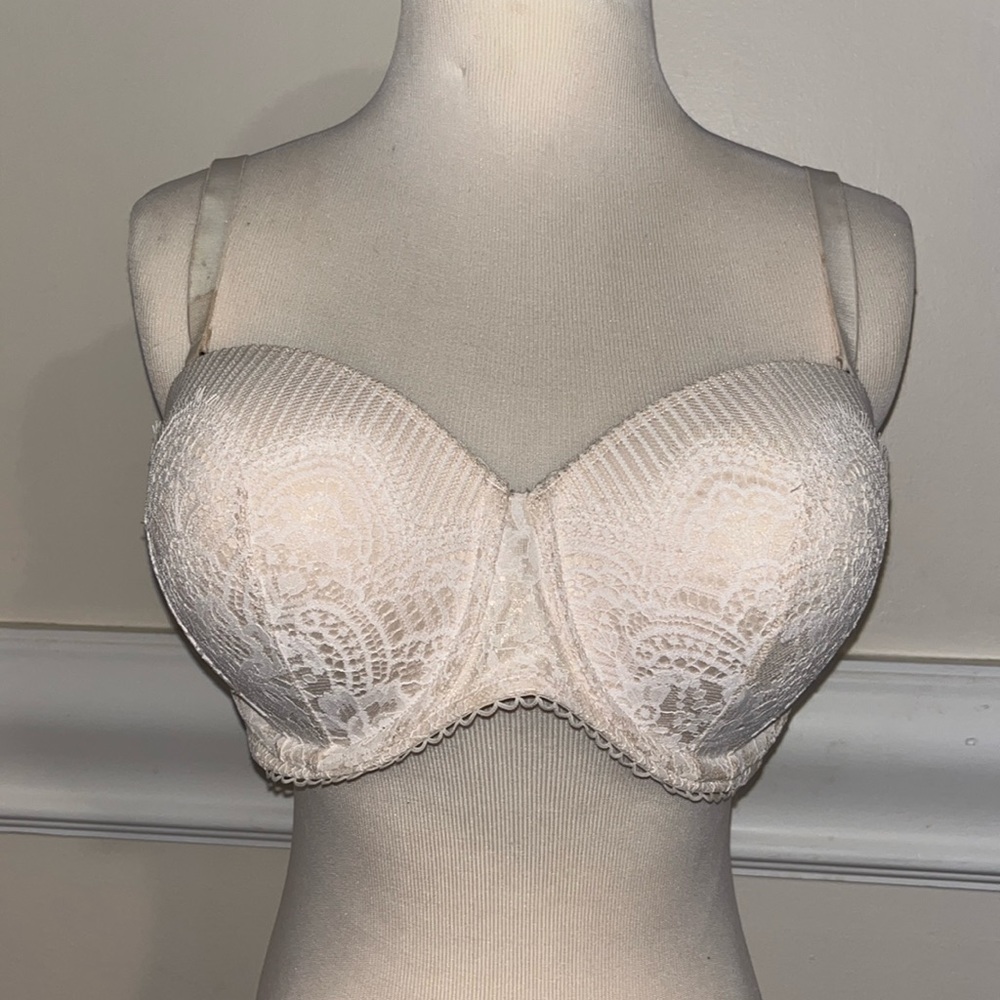 Brand-Victoria secret color-clean. Size-38d